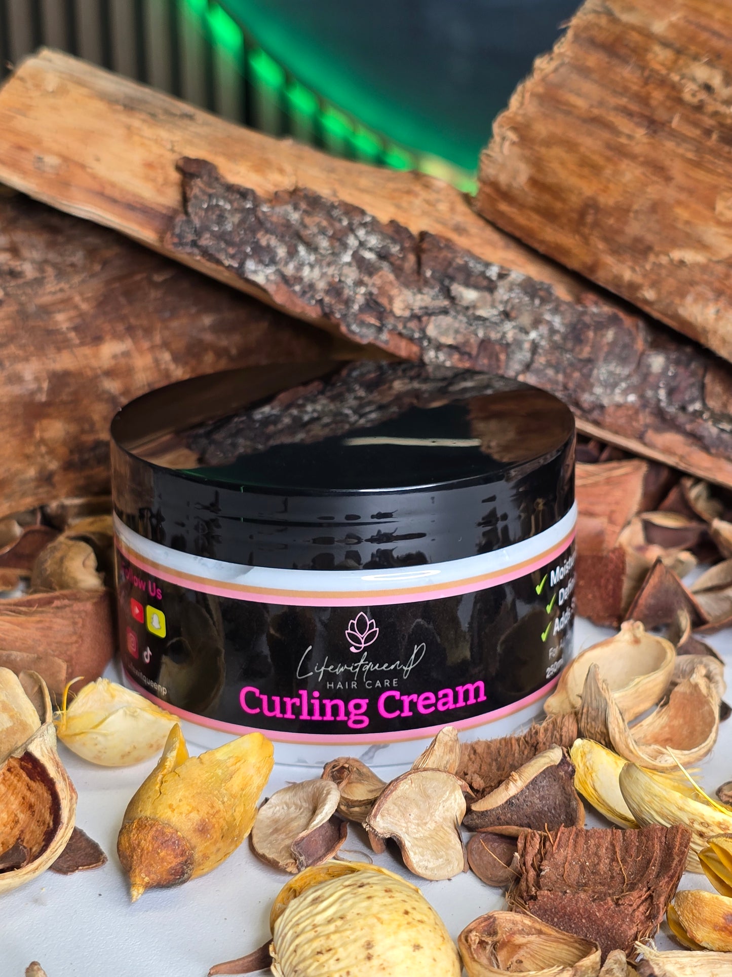 Shea Butter and Castor Oil Moisturize and Define Curling Cream